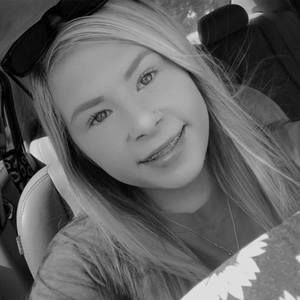 Meet your Posher, Laci